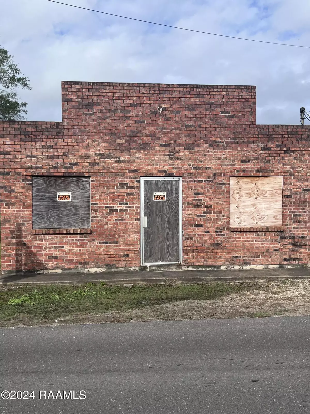 Carencro, LA 70520,305 N Michaud