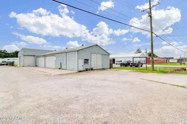 3720 W Pinhook, Broussard, LA 70518