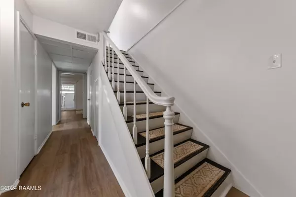 Lafayette, LA 70506,1316 Dulles DR #H