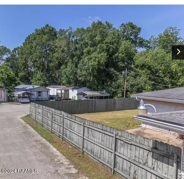 436 E Pont Des Mouton, Lafayette, LA 70507