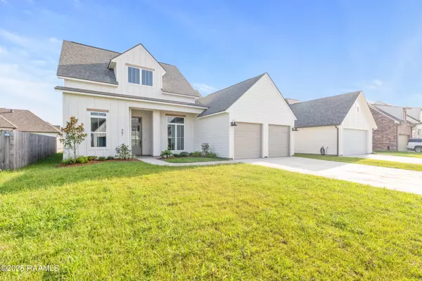 Broussard, LA 70518,407 Sunshine Rise DR