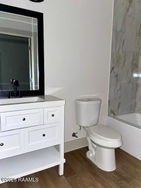 Lafayette, LA 70501,810 N St Antoine ST