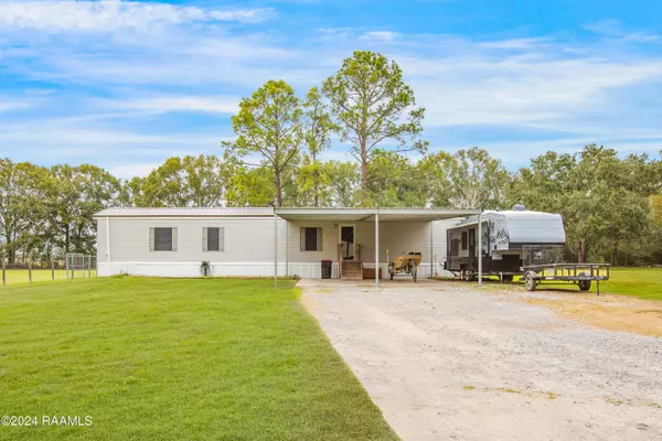 215 Lovely, Duson, LA 70529