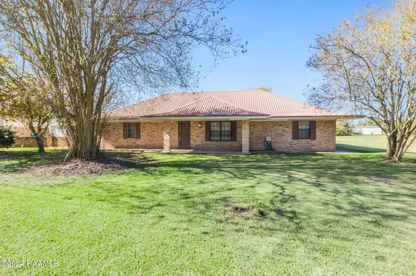 1303 Garland, Opelousas, LA 70570