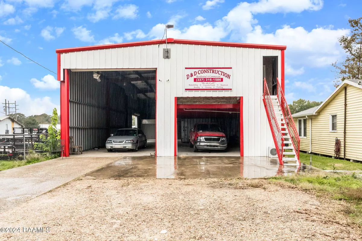 Rayne, LA 70578,812 6th ST