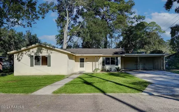 607 Magnolia, New Iberia, LA 70563