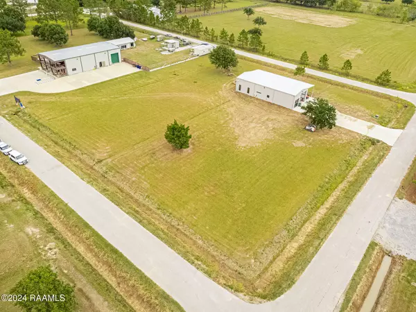 8802 Deere Park, Abbeville, LA 70510