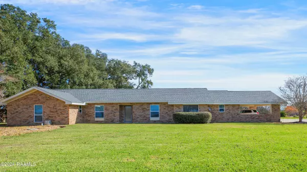 7107 Cossinade, Kaplan, LA 70548