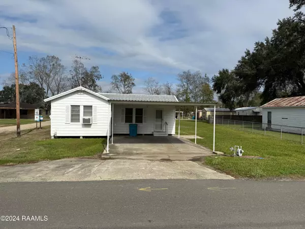 1037 Patin Berard Road, Breaux Bridge, LA 70517