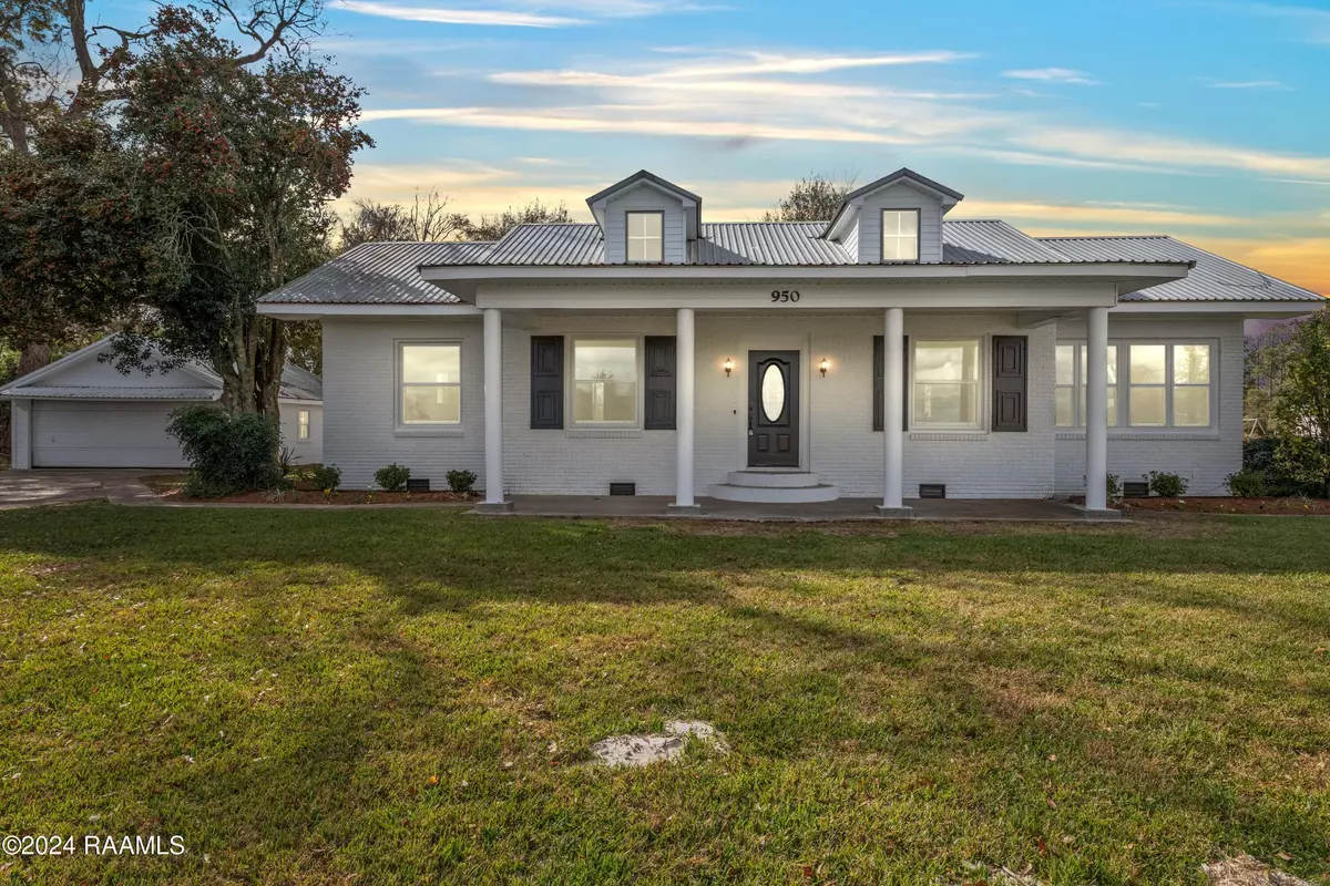 Breaux Bridge, LA 70517,950 S Poydras