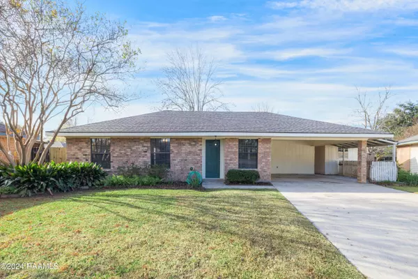 209 Longfellow, Lafayette, LA 70503