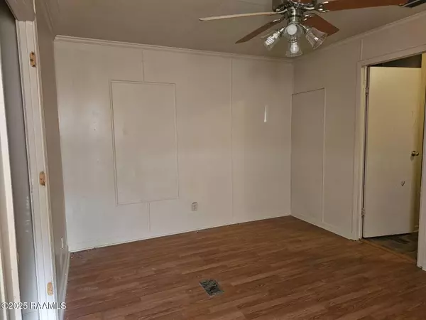 New Iberia, LA 70560,2718 Dago LN