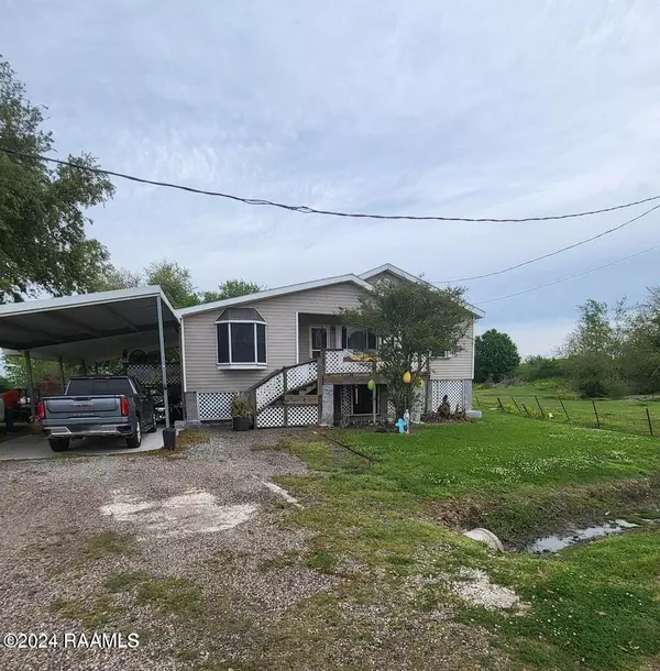 2001 Segura, New Iberia, LA 70560