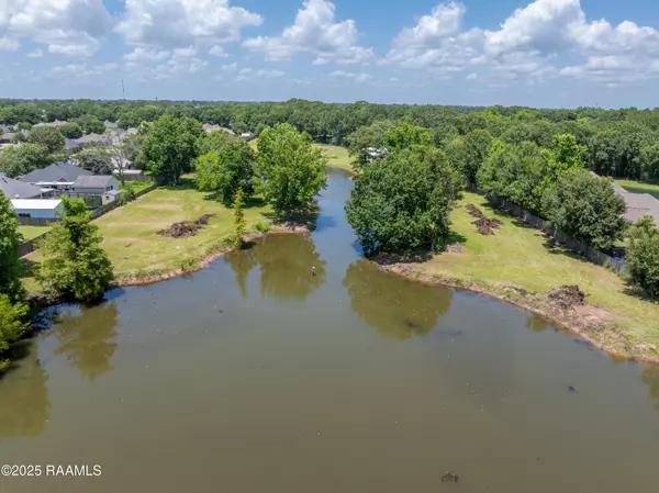 Broussard, LA 70518,100 Hidden Cypress CV
