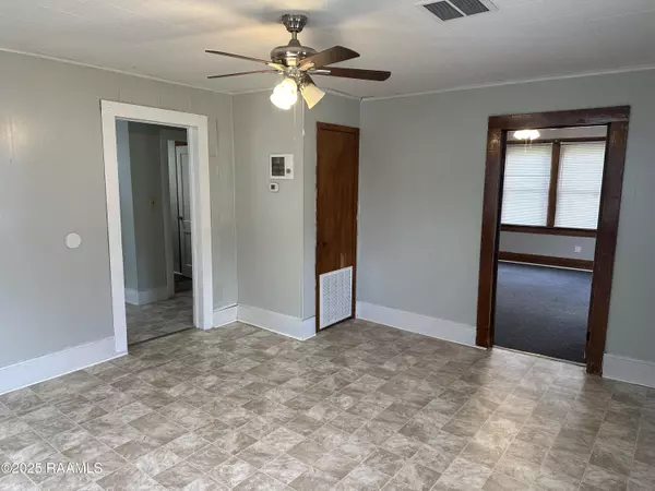 Opelousas, LA 70570,627 S Railroad AVE