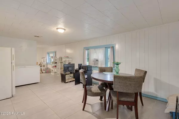 Crowley, LA 70526,1004 William Egan AVE