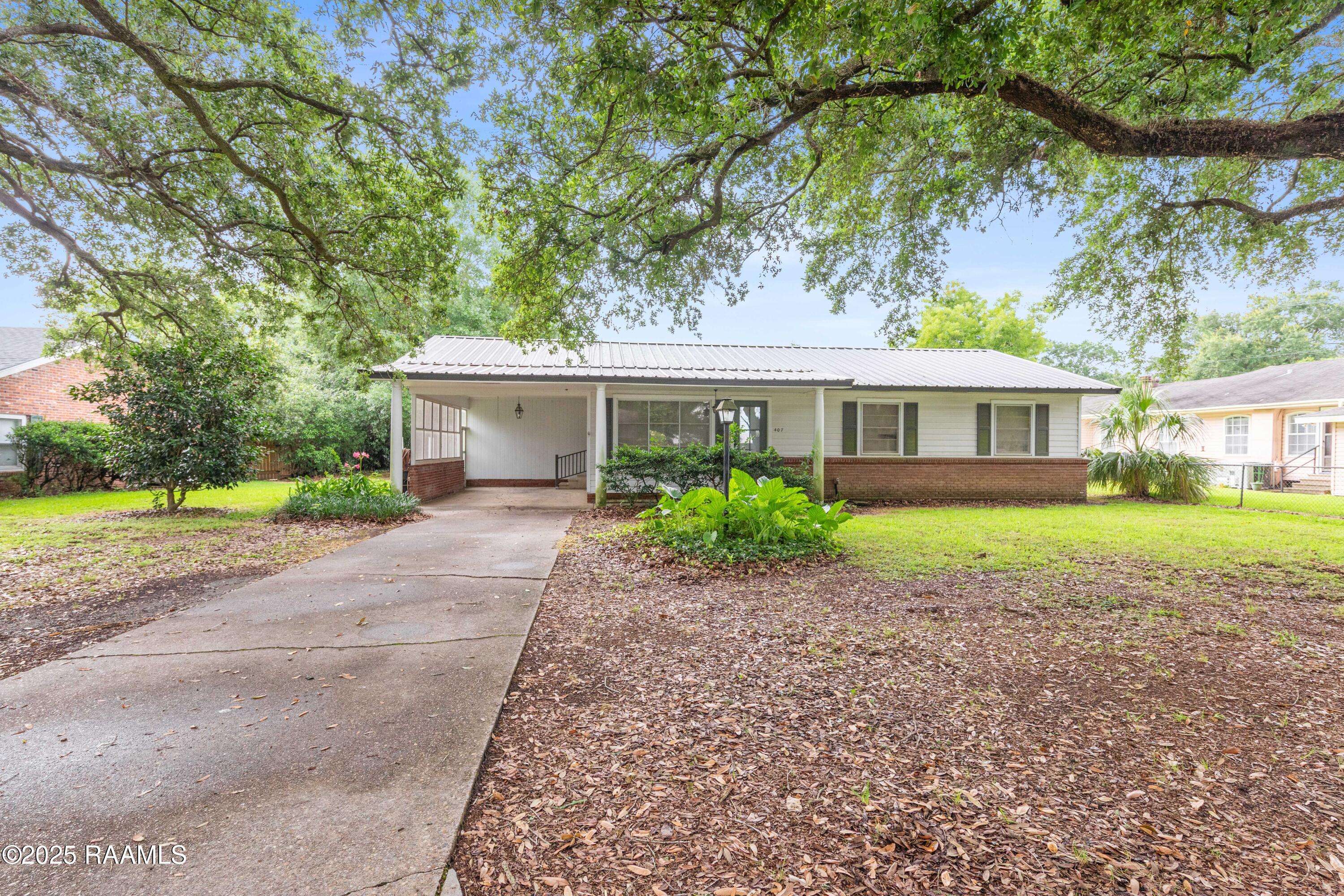 407 N Hebert AVE, Kaplan, LA 70548