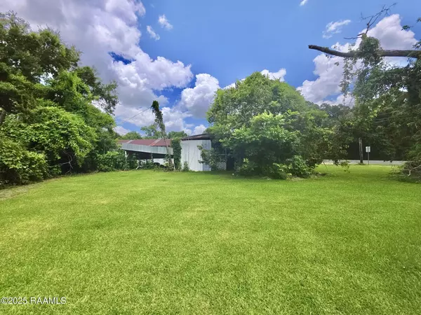 St. Martinville, LA 70582,1523 N Main ST