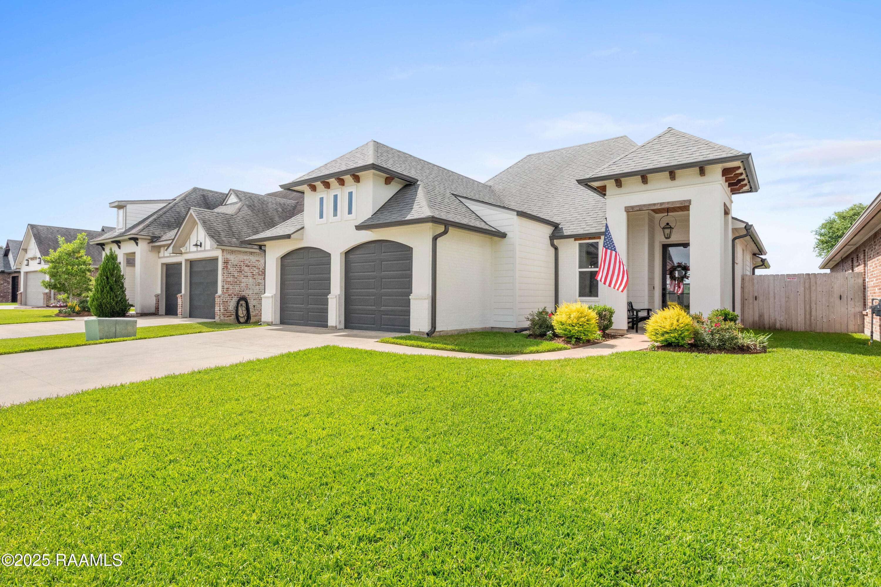 Broussard, LA 70518,236 Whispering Meadows RD