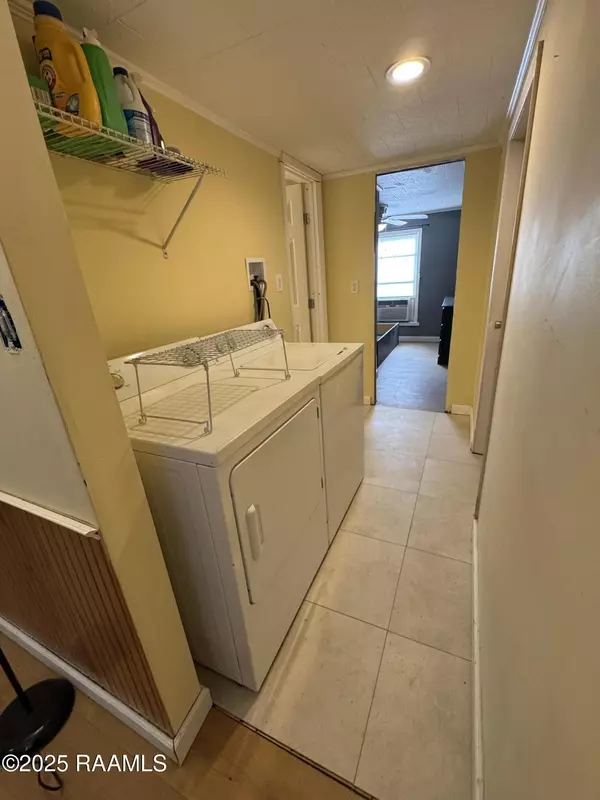 Breaux Bridge, LA 70517,1019 Gabriel ST
