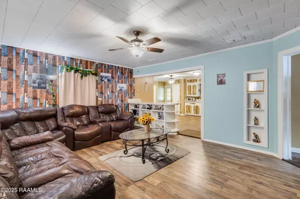New Iberia, LA 70560,1521 Saint Jude AVE