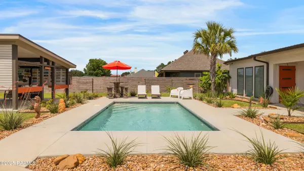 New Iberia, LA 70563,3703 Daspit RD