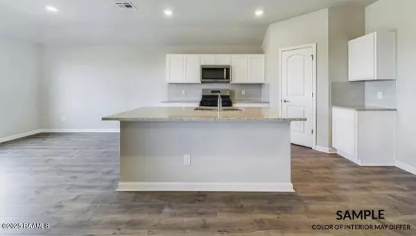 Duson, LA 70529,126 Ivywood CT