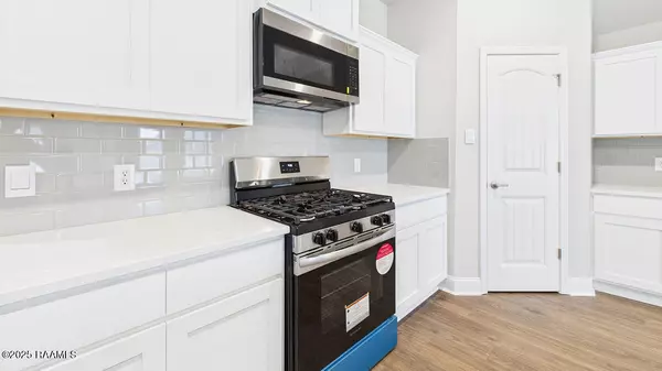 Duson, LA 70529,117 Eden Ridge ST