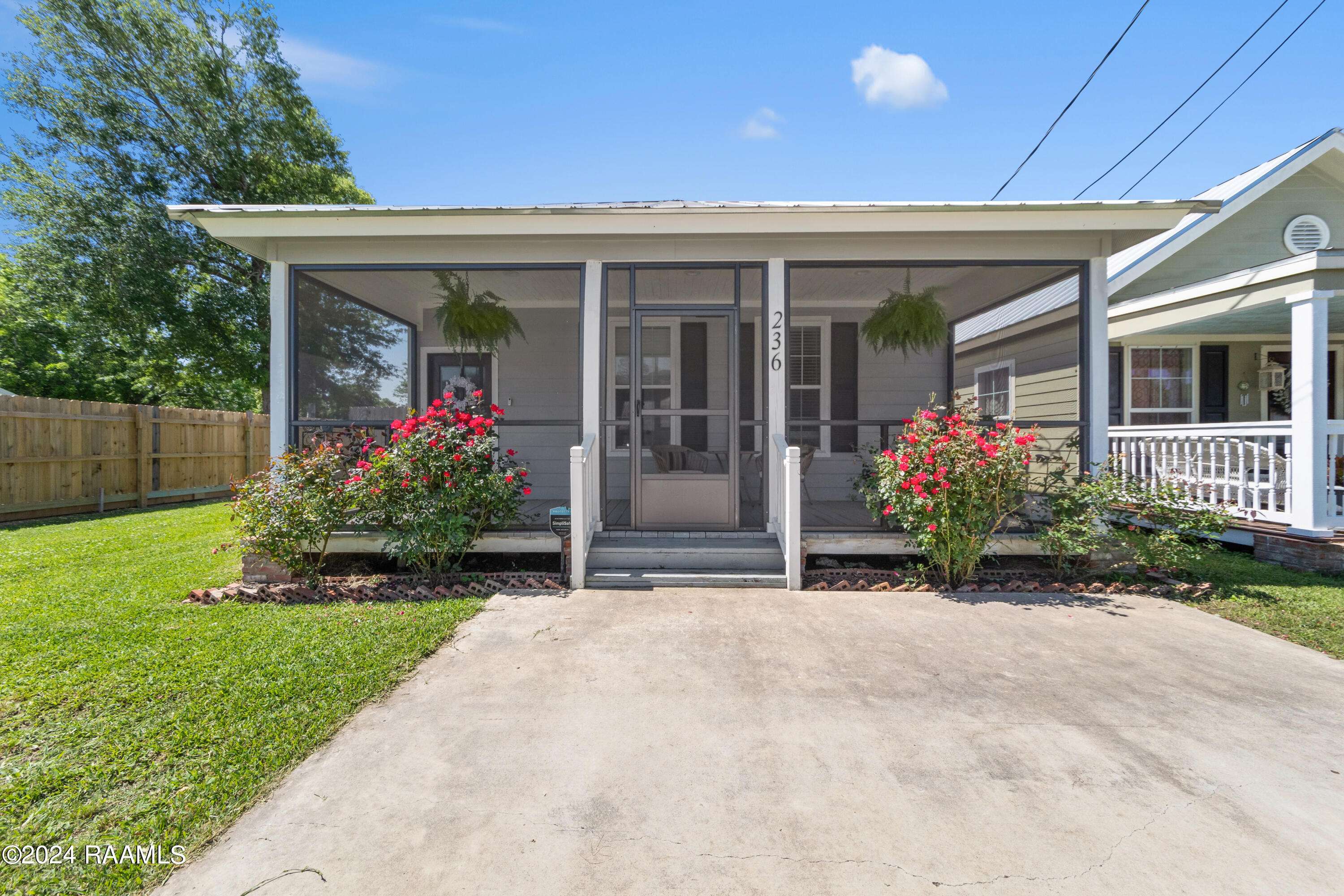 236 Chatrian ST, Sunset, LA 70584