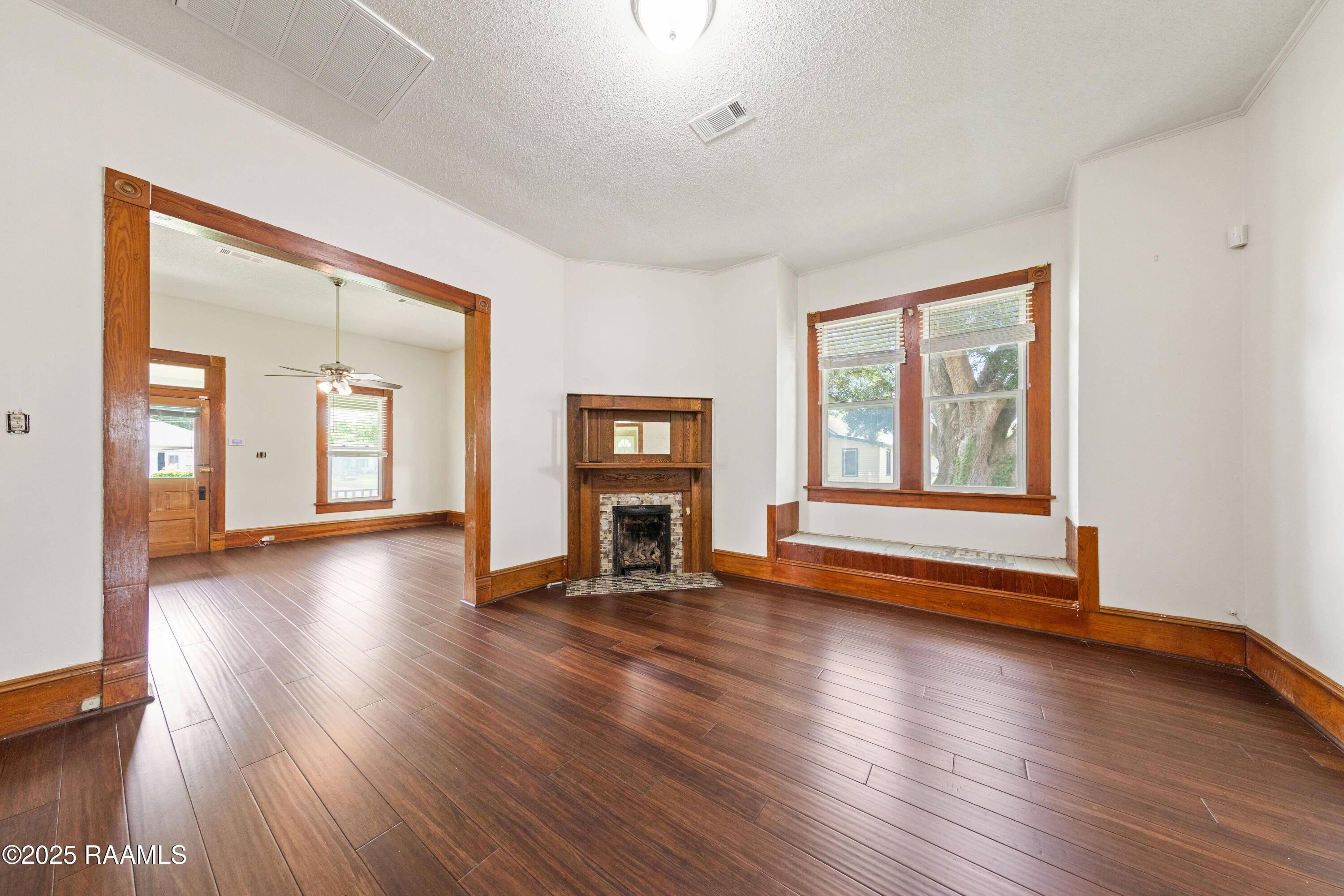 Bunkie, LA 71322,105 N Holly ST