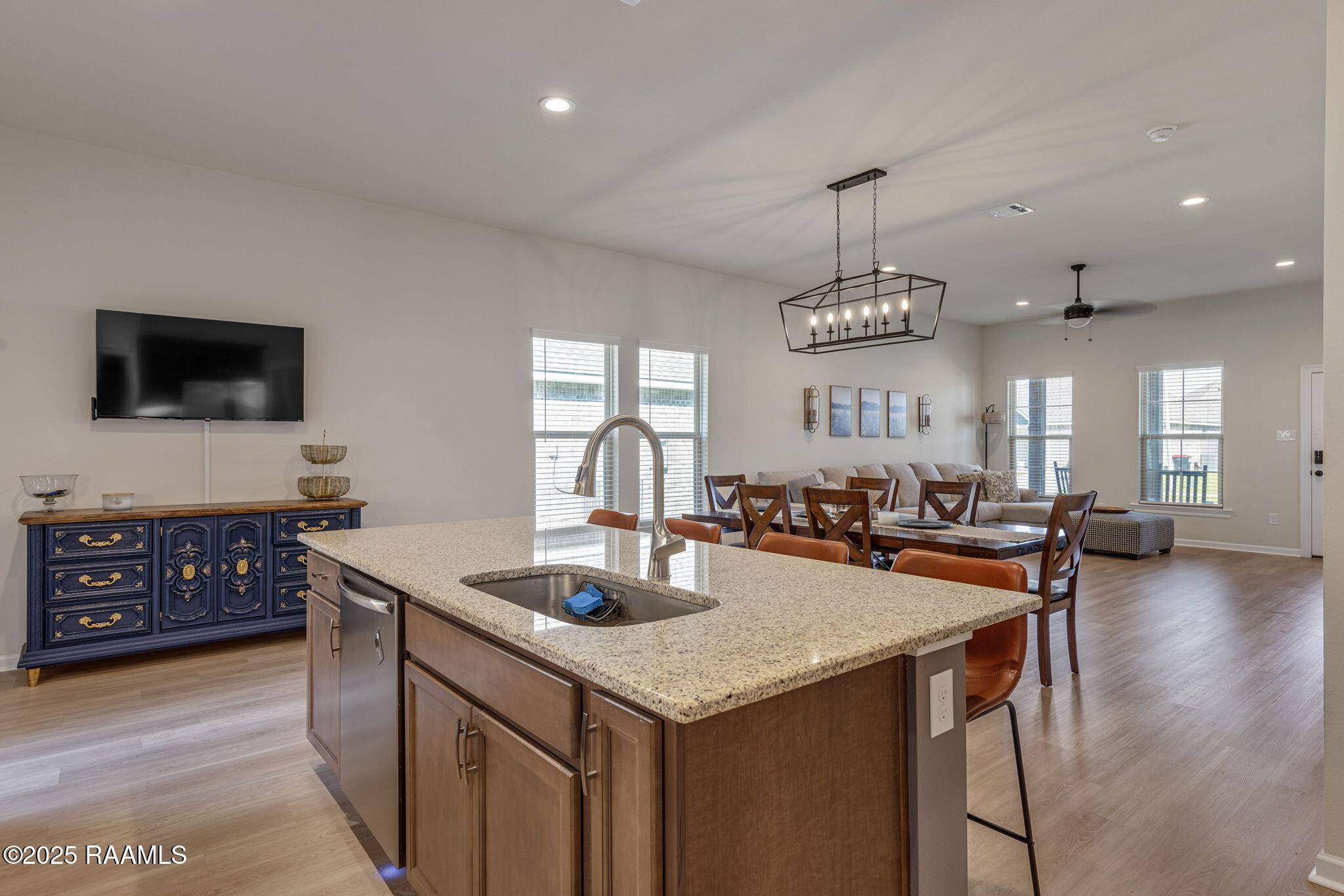 Duson, LA 70529,204 Barnsley DR