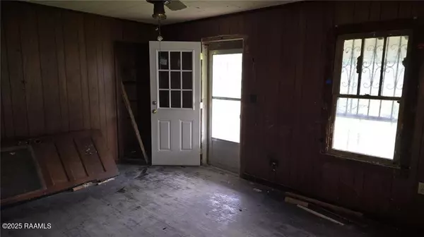 Eunice, LA 70535,221 College RD