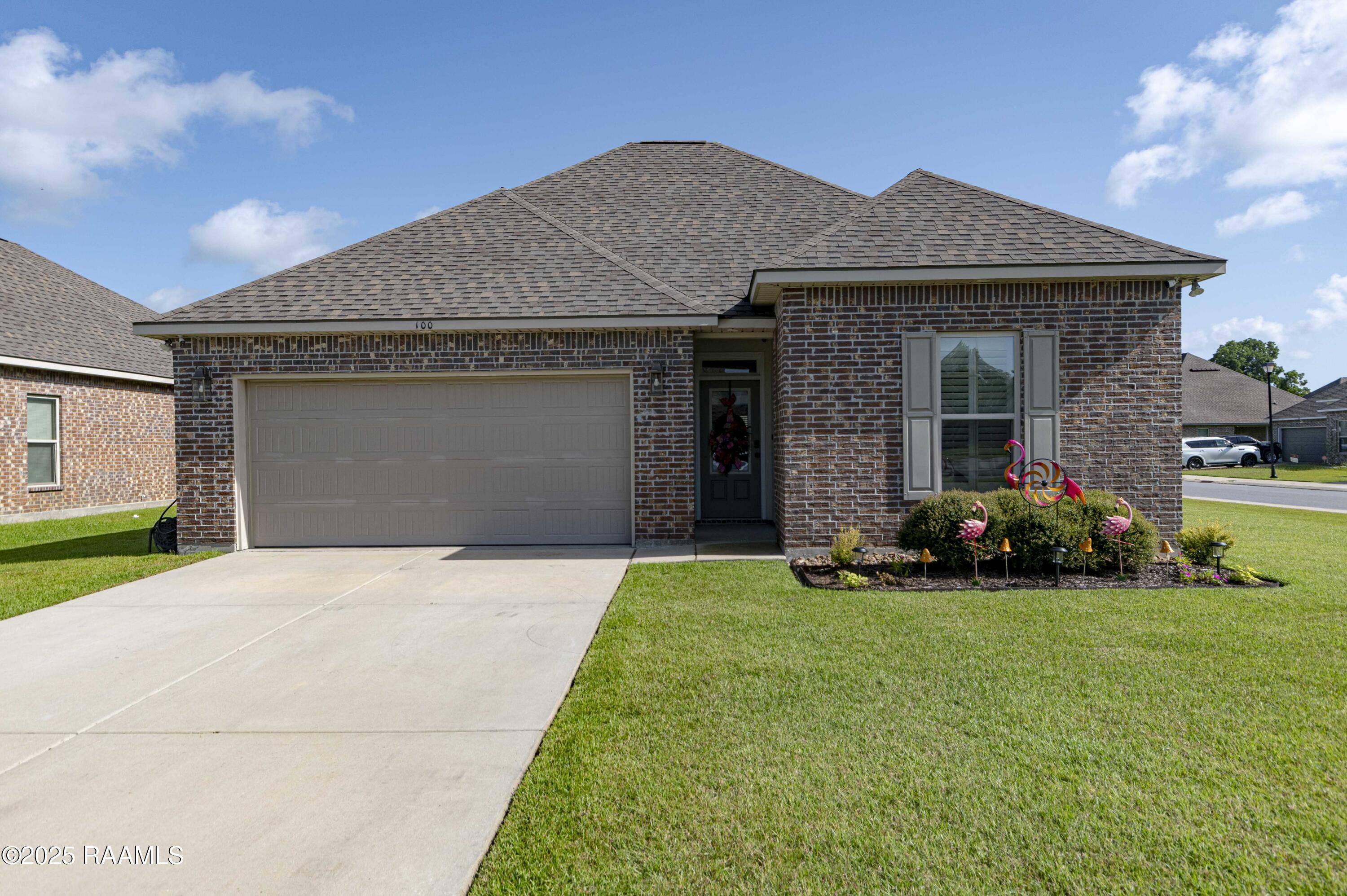 100 Rose Of Sharon LN, Lafayette, LA 70508