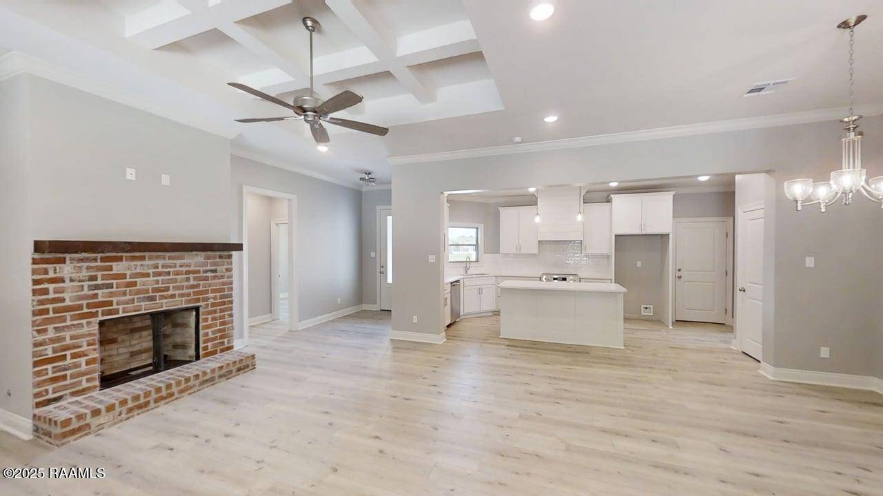 Breaux Bridge, LA 70517,1003 Elizabeth LN