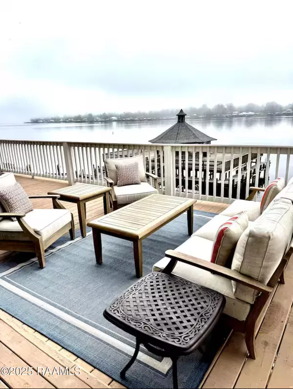 New Roads, LA 70760,2215 False River DR #8