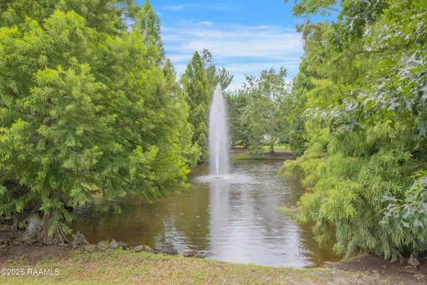 Lafayette, LA 70508,100 Huttingtower LN