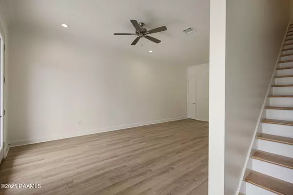 Lafayette, LA 70508,1510 Kaliste Saloom RD #305