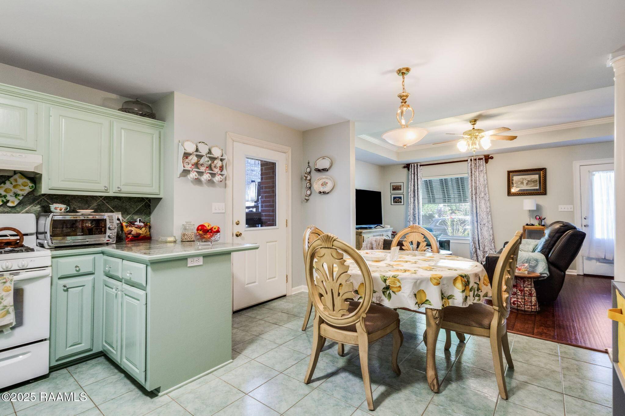 Lafayette, LA 70506,118 Woodoak CIR