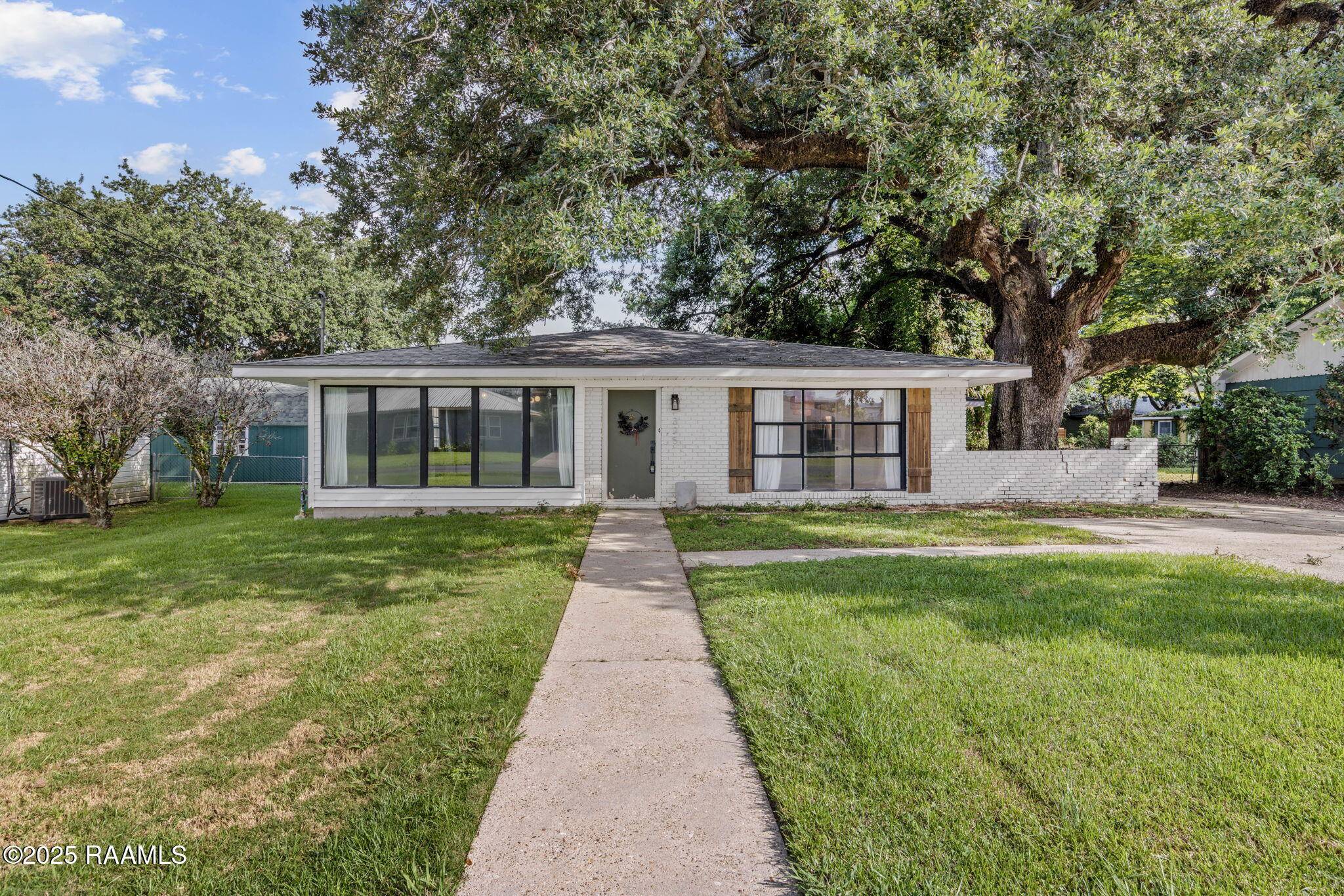 325 Oak ST, Lafayette, LA 70506