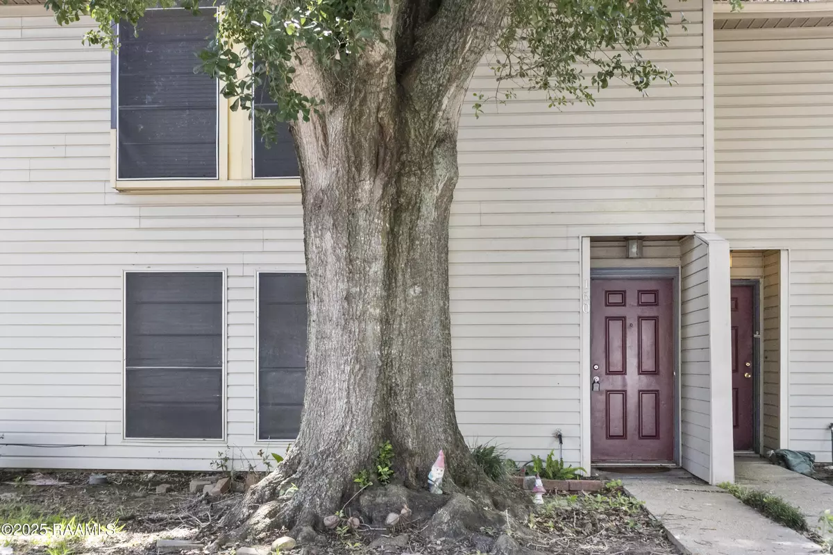 Lafayette, LA 70507,201 High Meadows BLVD #160