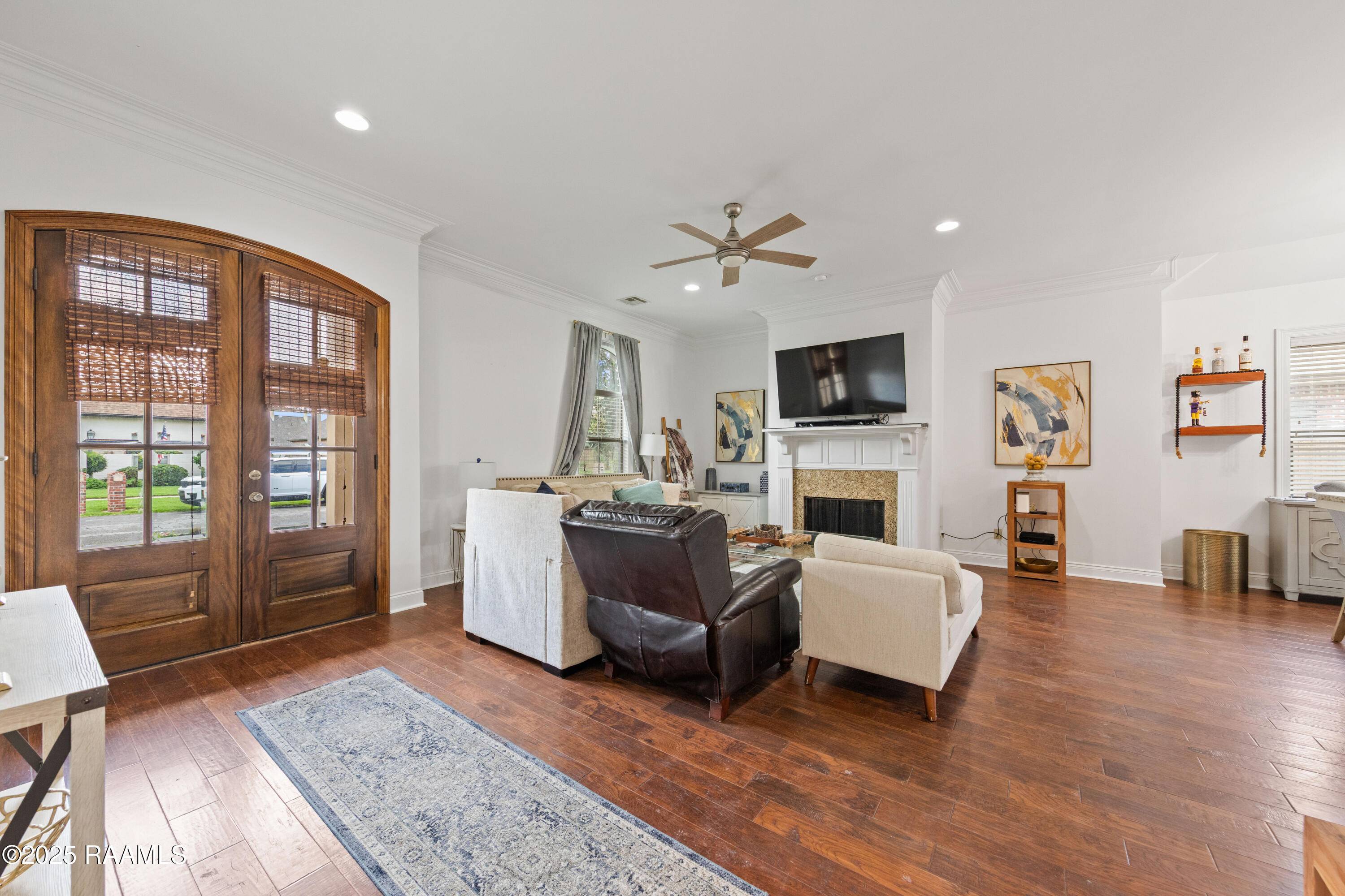 Broussard, LA 70518,107 Marquee DR