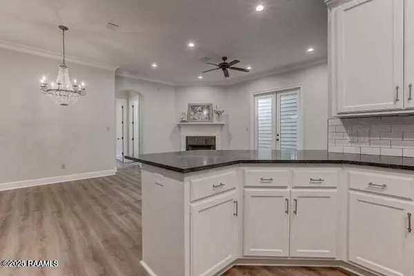 Lafayette, LA 70503,107 Bandera DR
