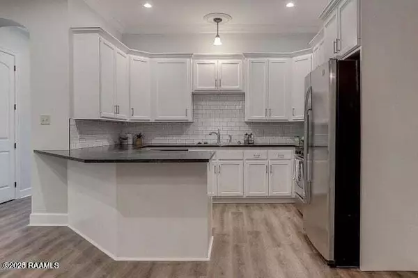 Lafayette, LA 70503,107 Bandera DR