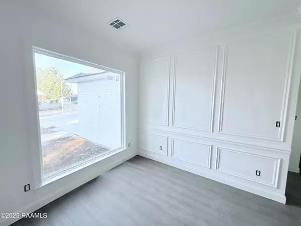 Lafayette, LA 70506,102 Berchman Oaks DR