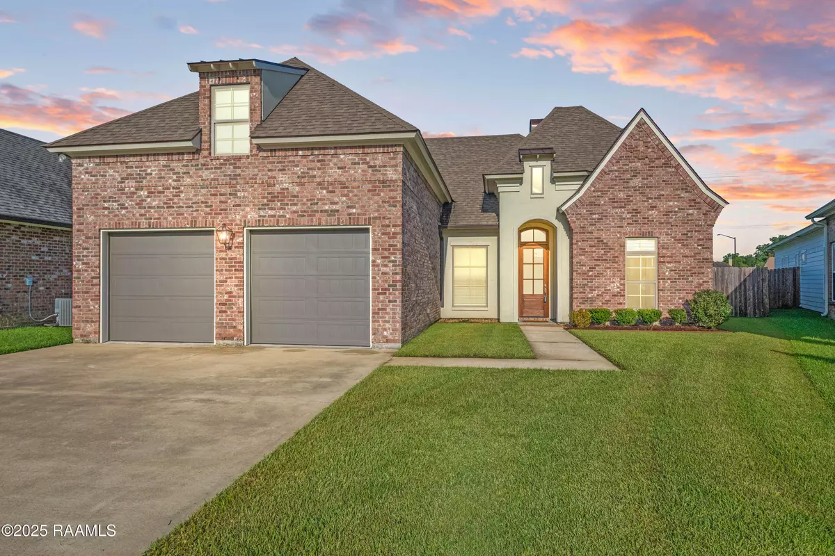 Broussard, LA 70518,106 Portside DR