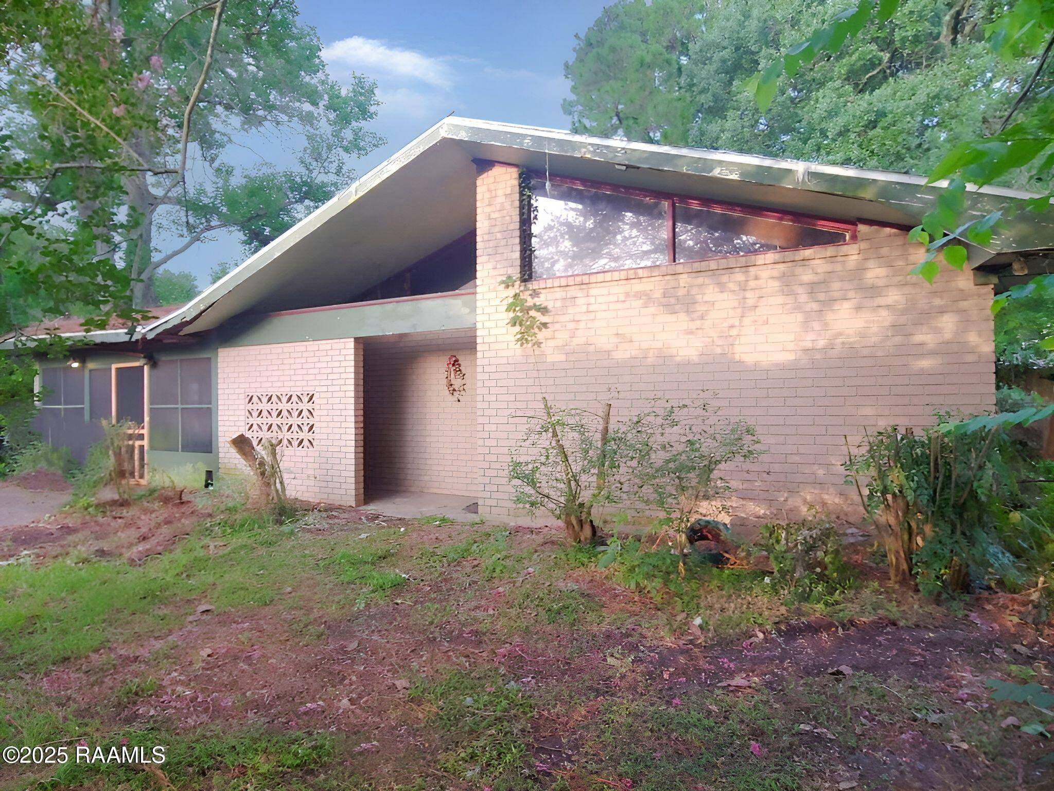 320 Gerald DR, Lafayette, LA 70503