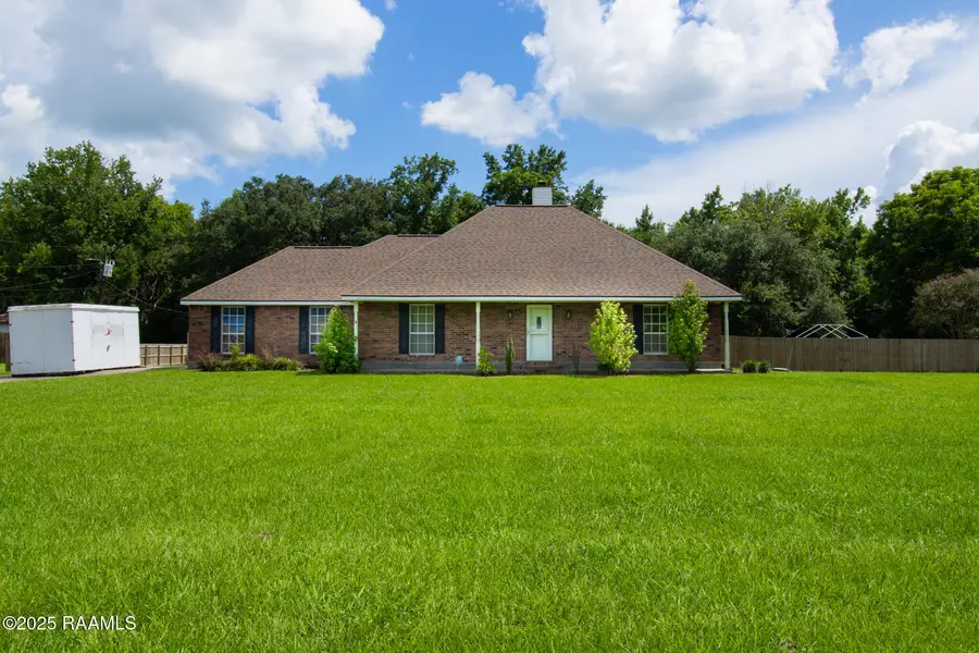 1034 Hollow Oaks RD, Breaux Bridge, LA 70517