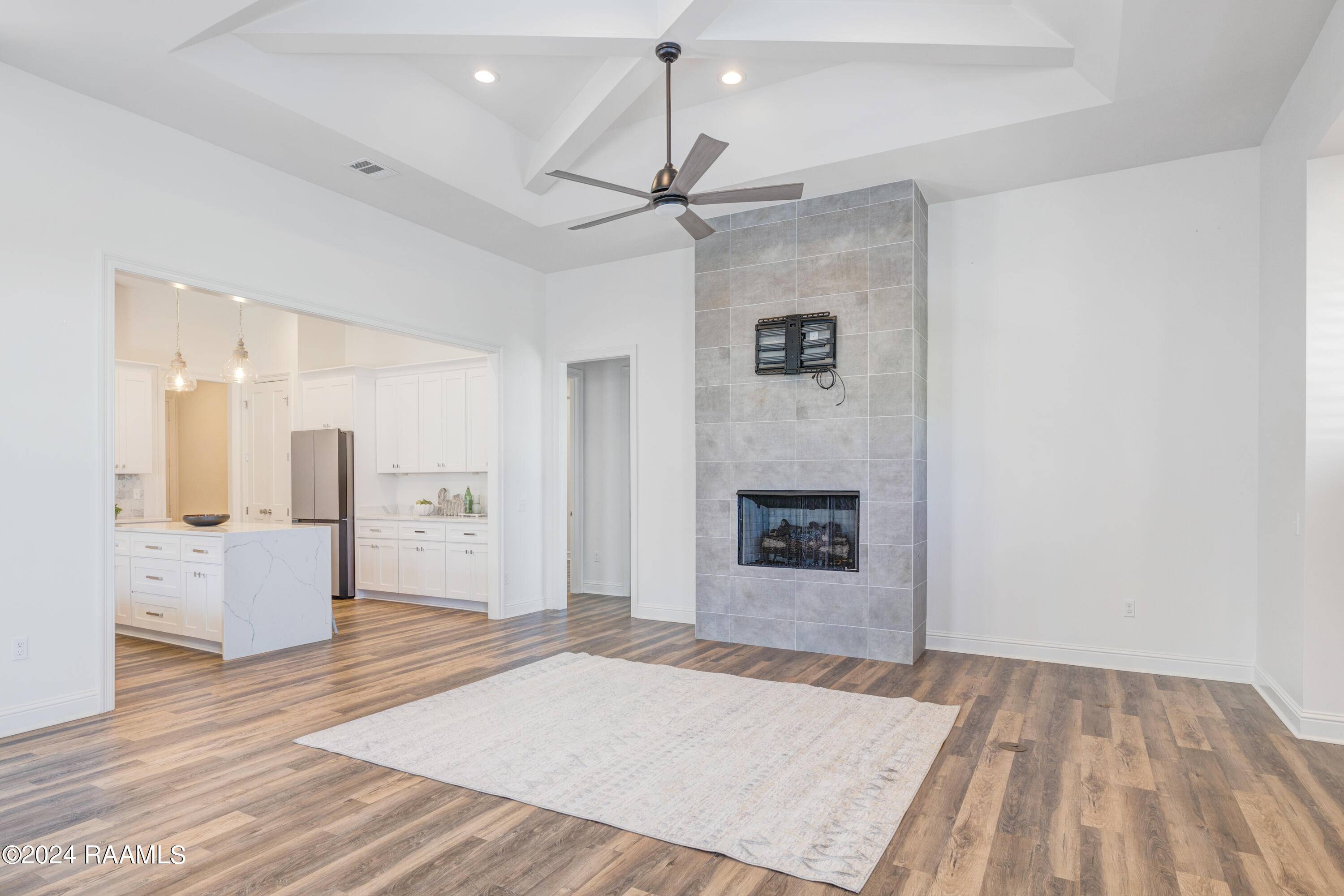 Broussard, LA 70518,105 Tea Rose DR