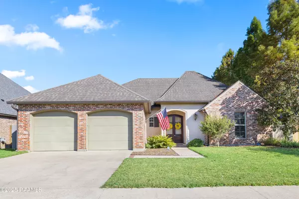 205 Captain Rick DR, Youngsville, LA 70592