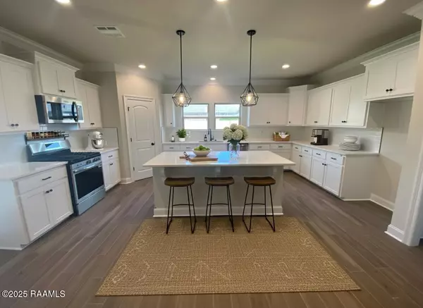 Youngsville, LA 70592,303 Appleby WAY